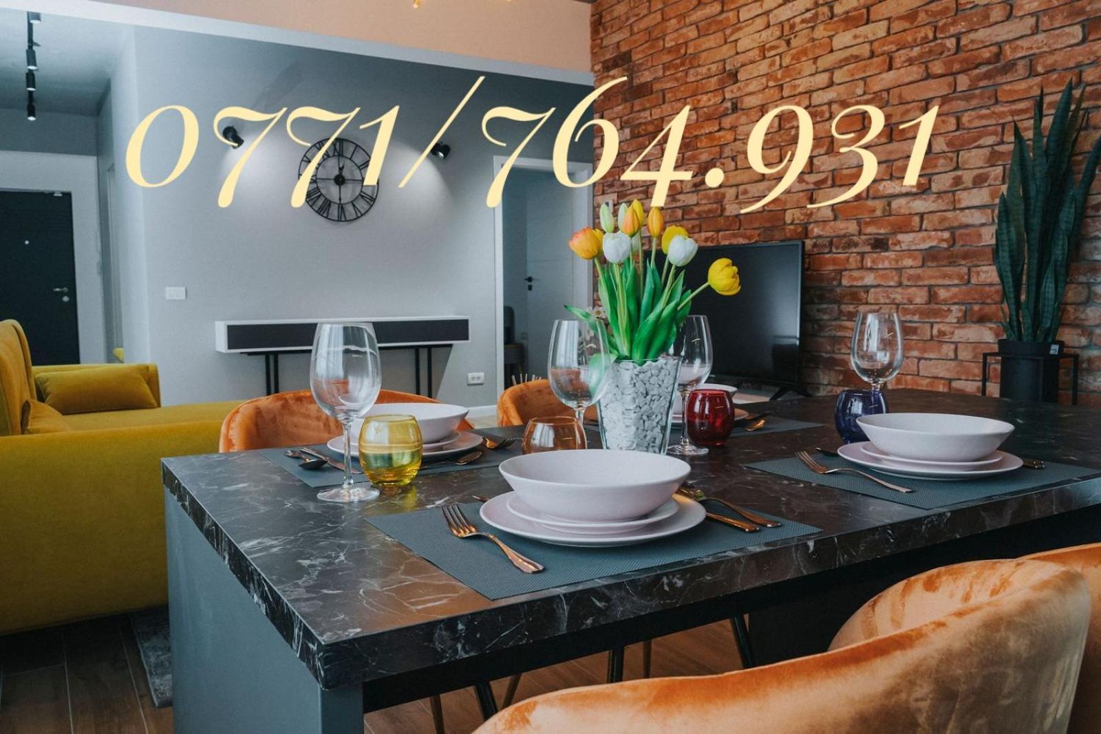 Charlotte Piata Unirii - Free Private Parking 2Bedrooms Apartment Oradea Exteriér fotografie